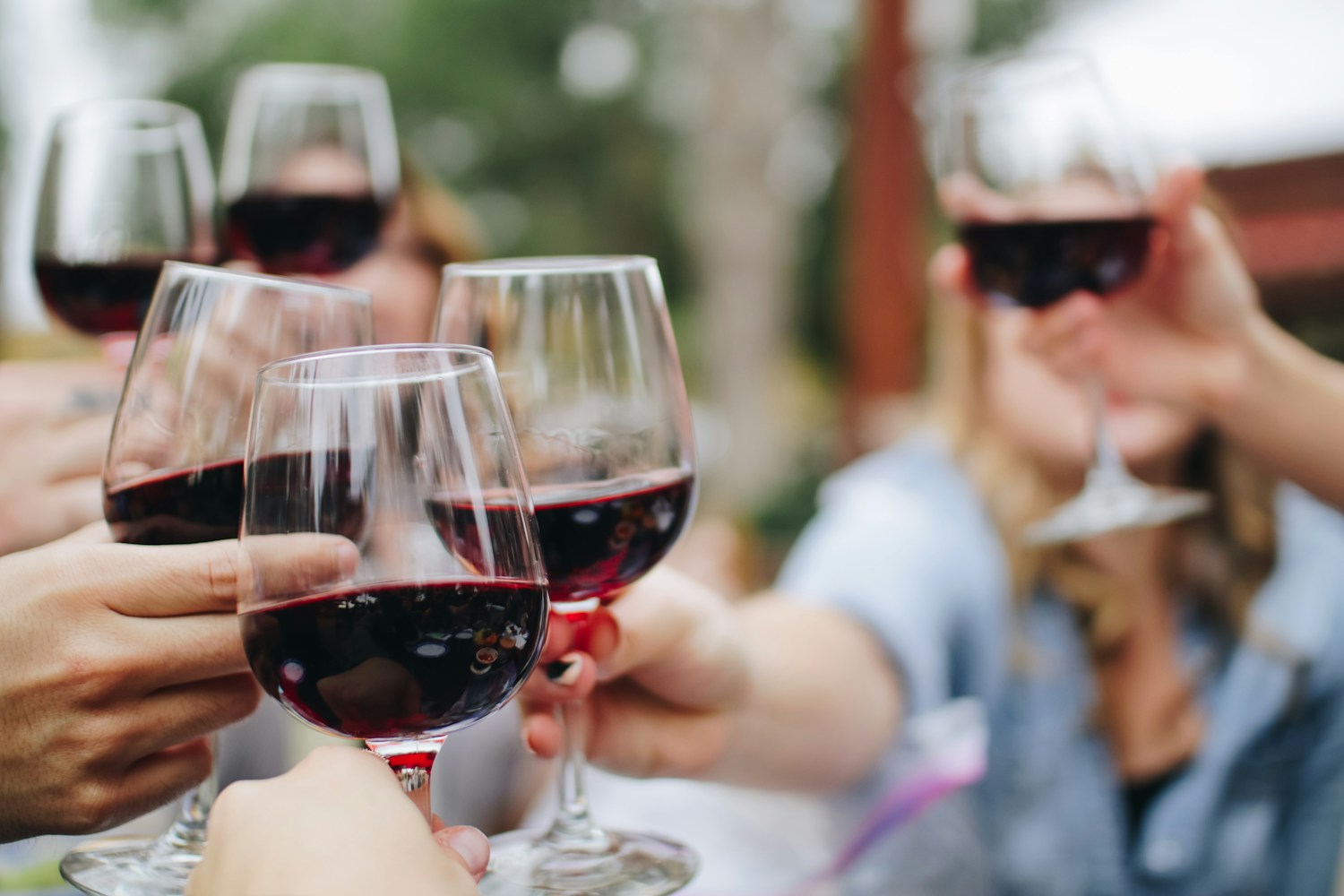Wine table