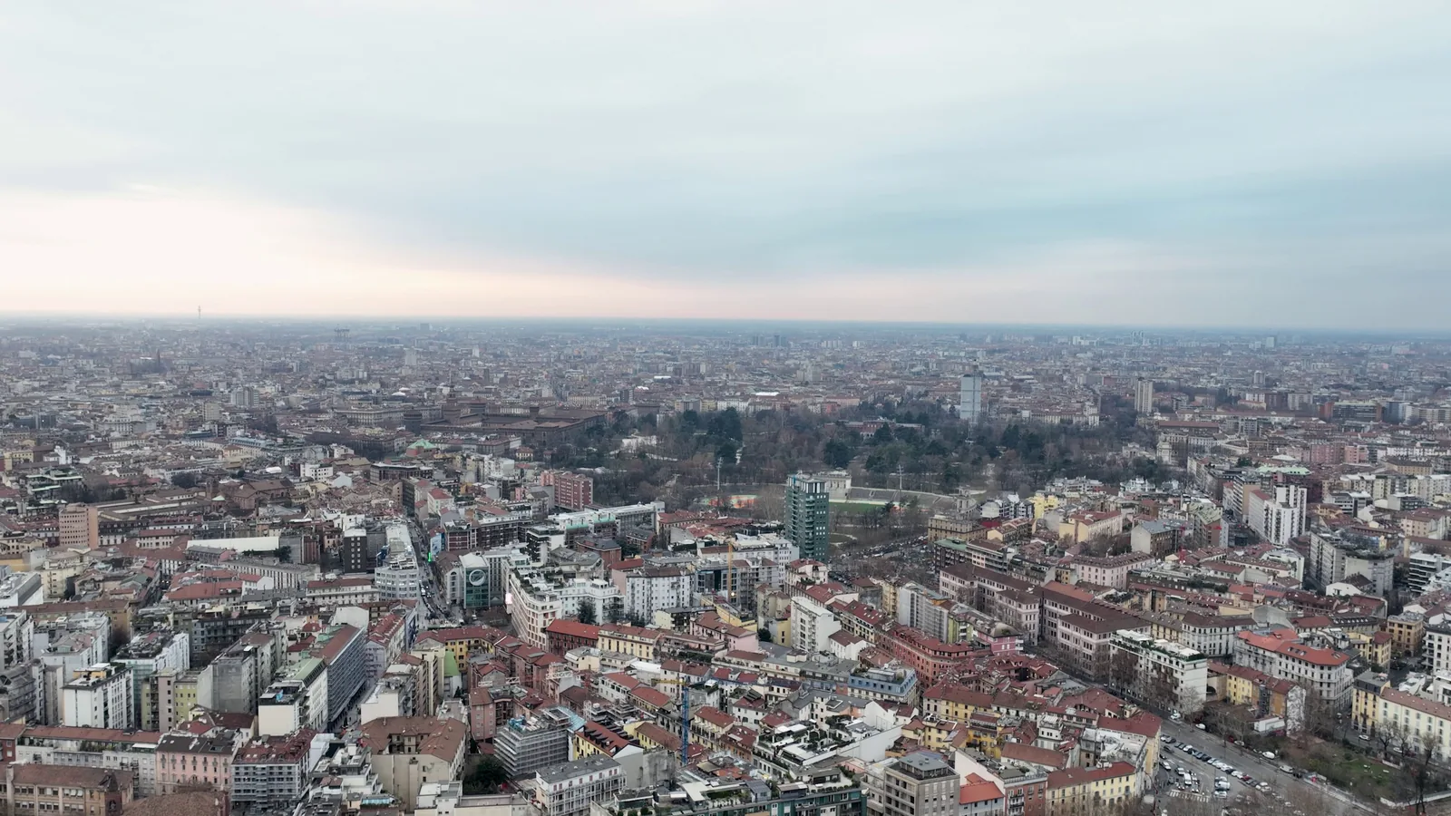 How To Plan Saving Restaurant And Market Notes For A City Break cover image